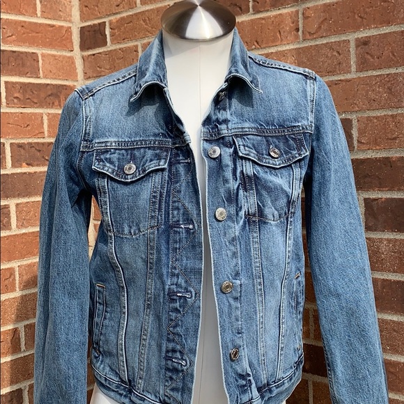 GAP Jackets & Blazers - Gap XS Medium Wash denim jean jacket